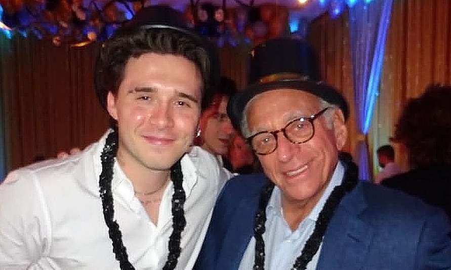 Brooklyn Beckham chúc sinh nhật bố vợ giữa tin đồn bất hòa gia đình - hình ảnh - winjun88.com Brooklyn Beckham chúc sinh nhật bố vợ giữa tin đồn bất hòa gia đình - hình ảnh - winjun88.com