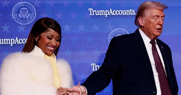Nicki Minaj bị ‘ném đá’ vì chúc mừng sinh nhật Tổng thống Donald Trump: góc nhìn mới cho người chơi Việt - hình ảnh - winjun88.com Nicki Minaj bị ‘ném đá’ vì chúc mừng sinh nhật Tổng thống Donald Trump: góc nhìn mới cho người chơi Việt - hình ảnh - winjun88.com