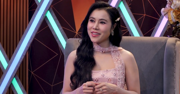 Ca sĩ Hồng Gấm và cuộc sống kín tiếng tuổi 33: Vẫn cháy hết mình với bolero - hình ảnh - winjun88.com Ca sĩ Hồng Gấm và cuộc sống kín tiếng tuổi 33: Vẫn cháy hết mình với bolero - hình ảnh - winjun88.com