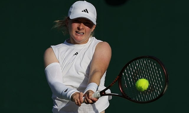 Tay vợt Anh Francesca Jones mong Wimbledon dời lịch để xem World Cup 2026 - hình ảnh - winjun88.com