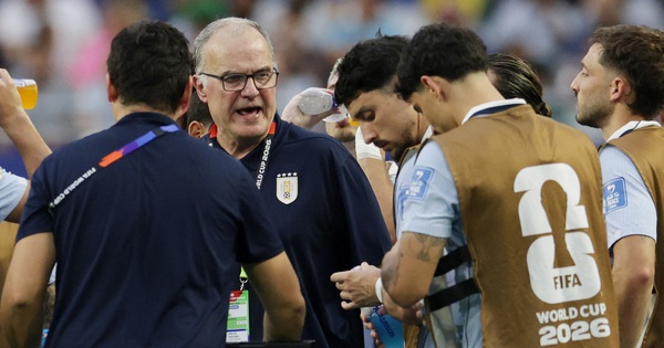 Cầu thủ Uruguay phản ứng dữ dội HLV Bielsa trước trận quyết đấu Tây Ban Nha - hình ảnh - winjun88.com Cầu thủ Uruguay phản ứng dữ dội HLV Bielsa trước trận quyết đấu Tây Ban Nha - hình ảnh - winjun88.com