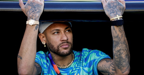JUN88 cược bóng đá: Tổng thống Brazil ‘chọc’ Neymar dự World Cup chỉ để… làm việc từ xa? - hình ảnh - winjun88.com JUN88 cược bóng đá: Tổng thống Brazil ‘chọc’ Neymar dự World Cup chỉ để… làm việc từ xa? - hình ảnh - winjun88.com