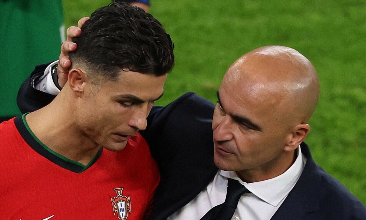 Shearer: ‘HLV Bồ Đào Nha không dám thay Ronaldo’ - hình ảnh - winjun88.com Shearer: ‘HLV Bồ Đào Nha không dám thay Ronaldo’ - hình ảnh - winjun88.com