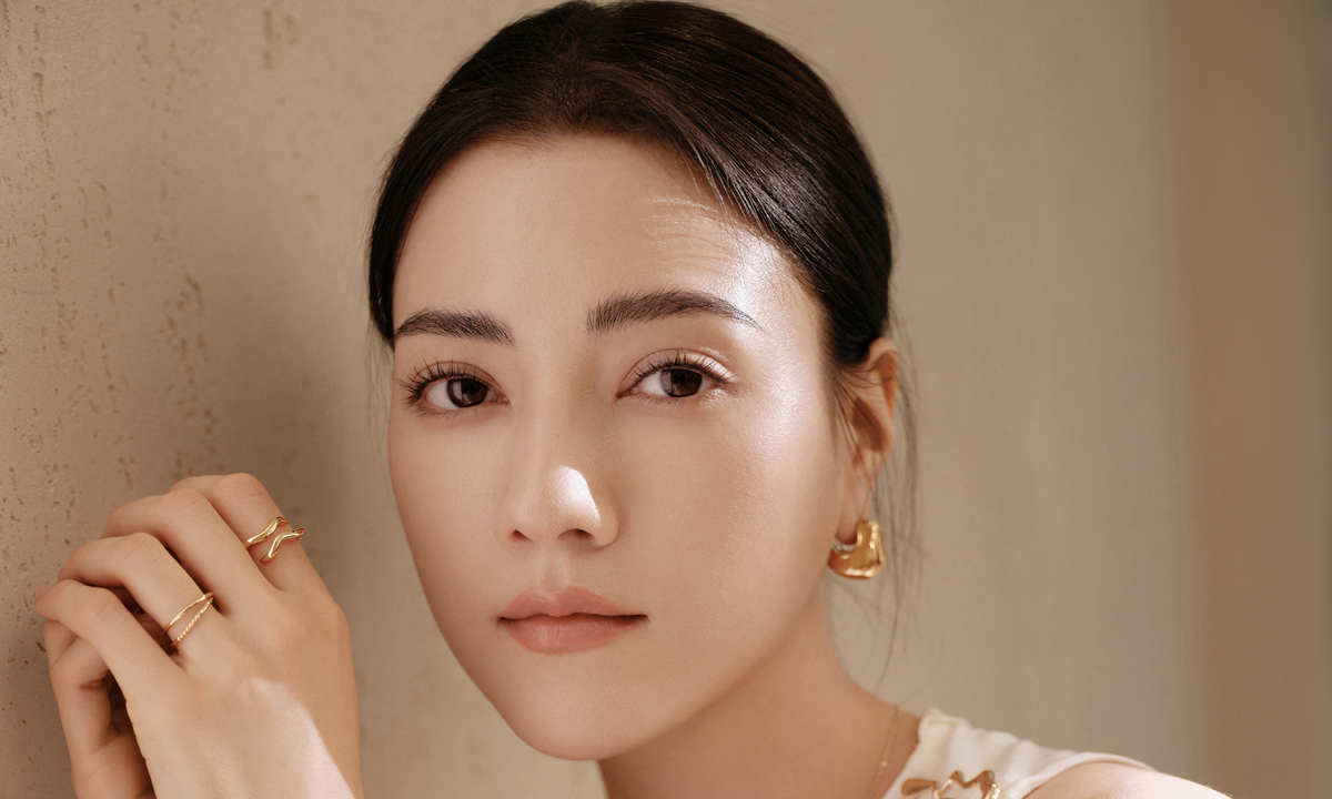 Sắc vóc mỹ nhân Nga hẹn hò thiếu gia Hong Kong: Câu chuyện tình gây sốt cộng đồng - hình ảnh - winjun88.com Sắc vóc mỹ nhân Nga hẹn hò thiếu gia Hong Kong: Câu chuyện tình gây sốt cộng đồng - hình ảnh - winjun88.com