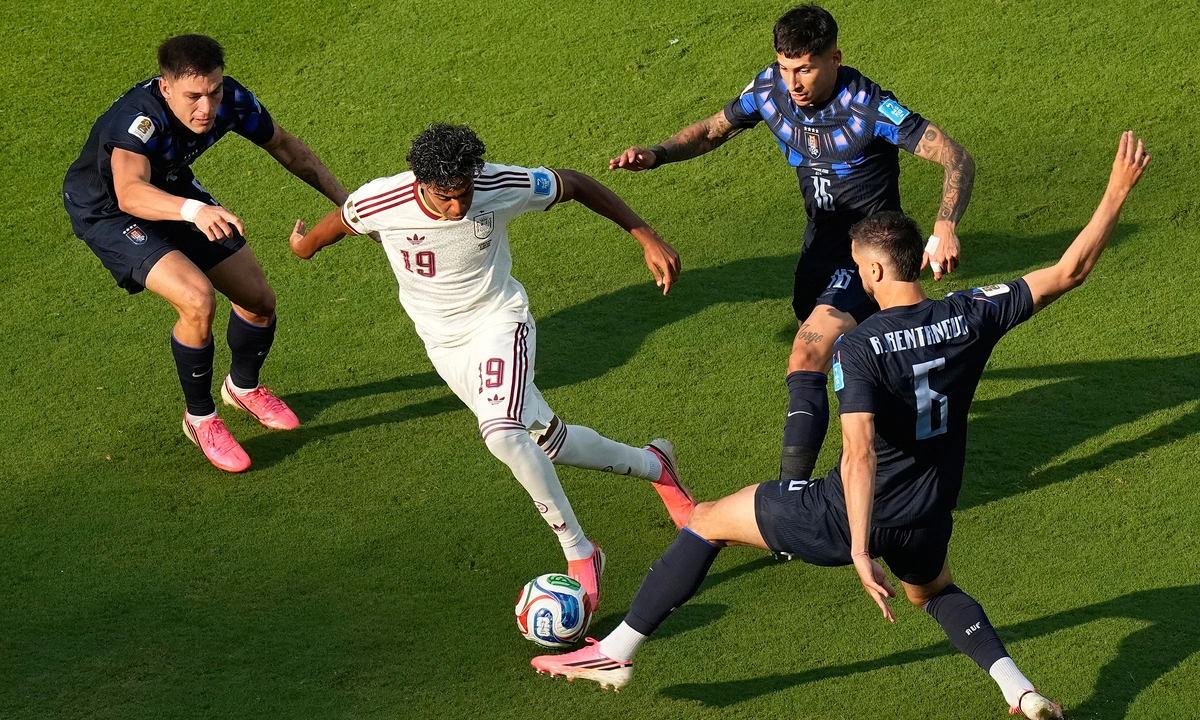 JUN88 Việt Nam: Cập nhật diễn biến Uruguay 0-0 Tây Ban Nha hiệp 1 - hình ảnh - winjun88.com JUN88 Việt Nam: Cập nhật diễn biến Uruguay 0-0 Tây Ban Nha hiệp 1 - hình ảnh - winjun88.com